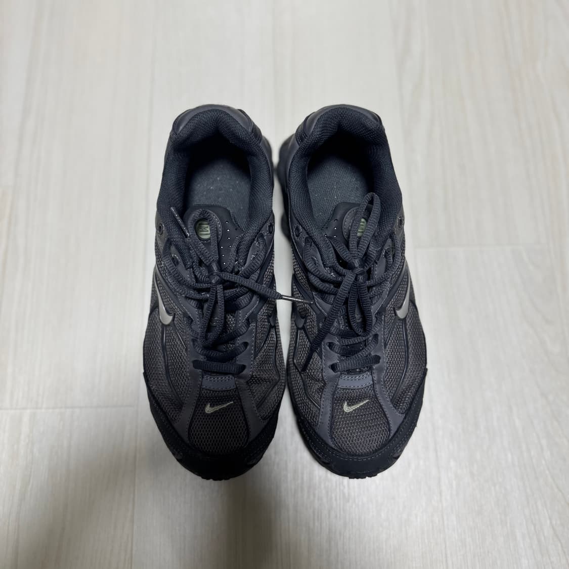 나이키 샥스 라이드2 아이언그레이 앤트러사이트 240 상품이미지3