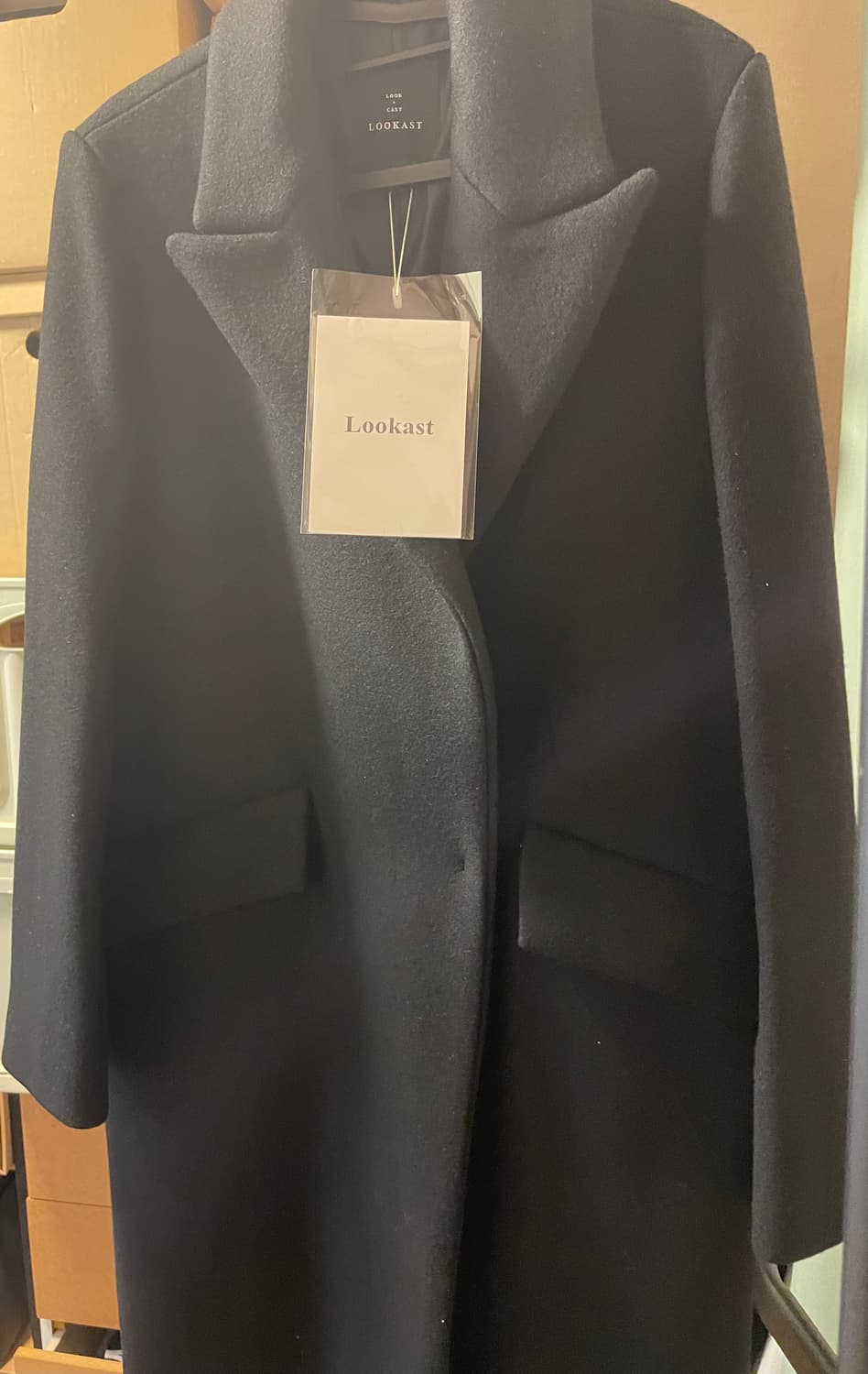 룩캐스트 블랙 코트 택도 안뗀 새상품 팝니다 상품이미지2