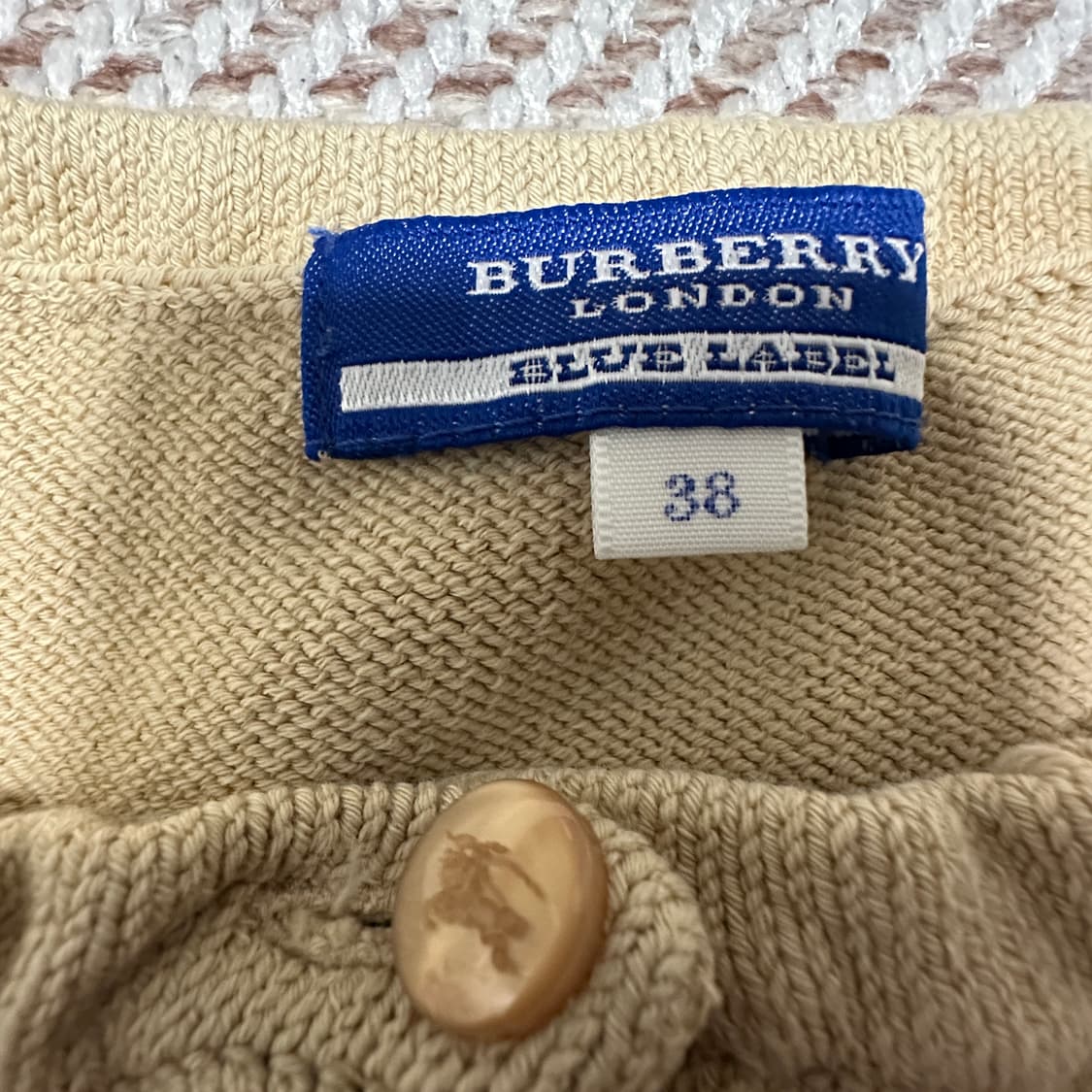 BURBERRY blue label cardigan 상품이미지3