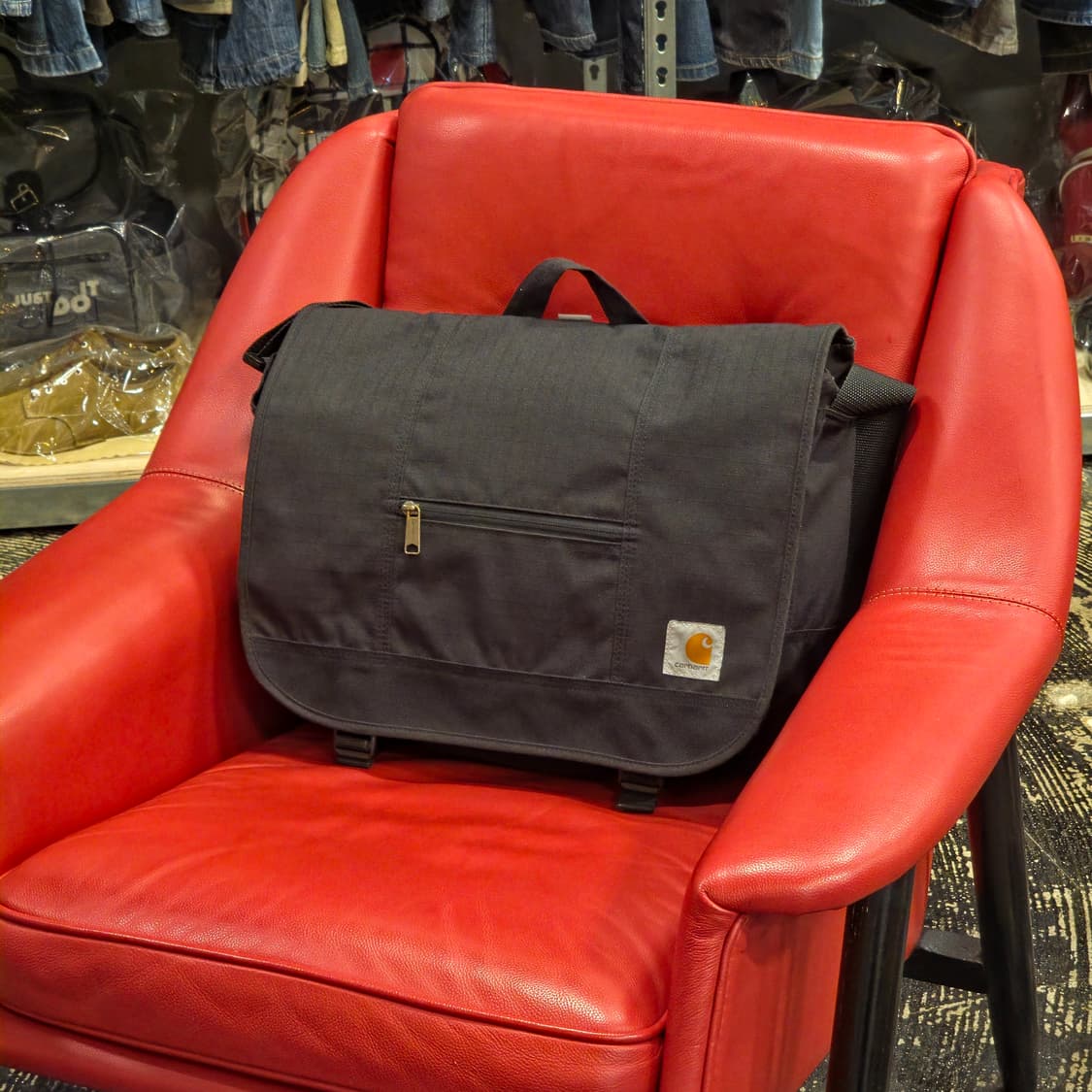 칼하트 블랙 메신저백 가방 상품이미지1