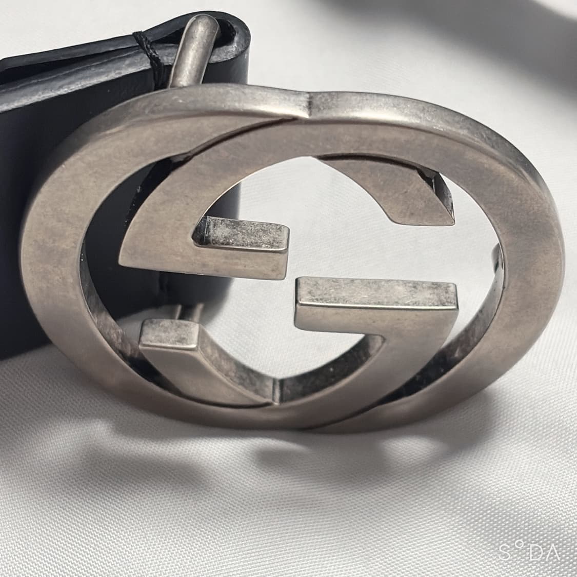 구찌 인터로킹 G 블랙 벨트 은장 105cm 상품이미지8