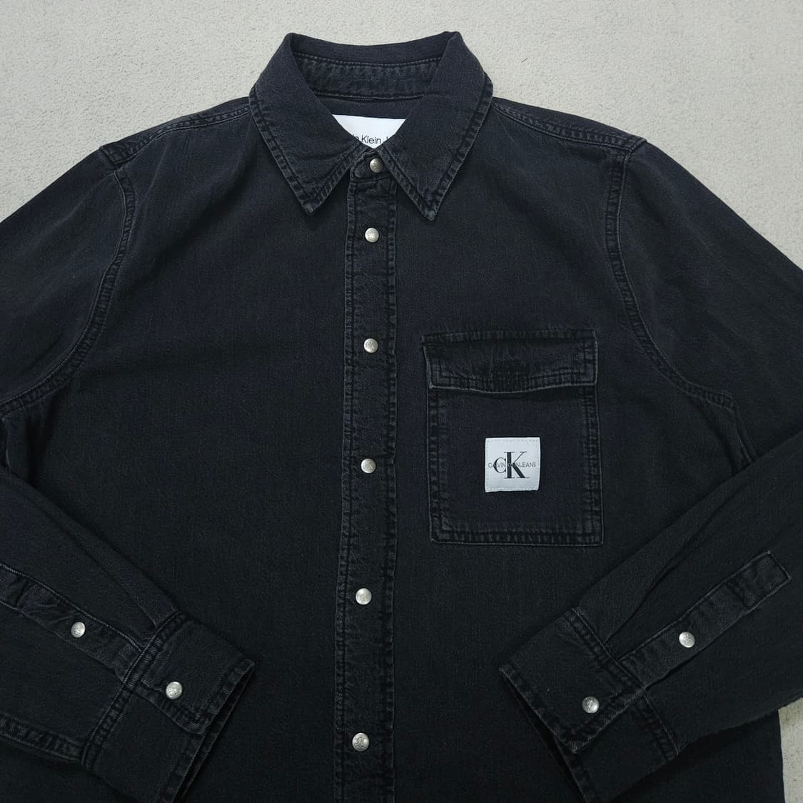 켈빈클라인 흑청 데님 셔츠 M 상품이미지3