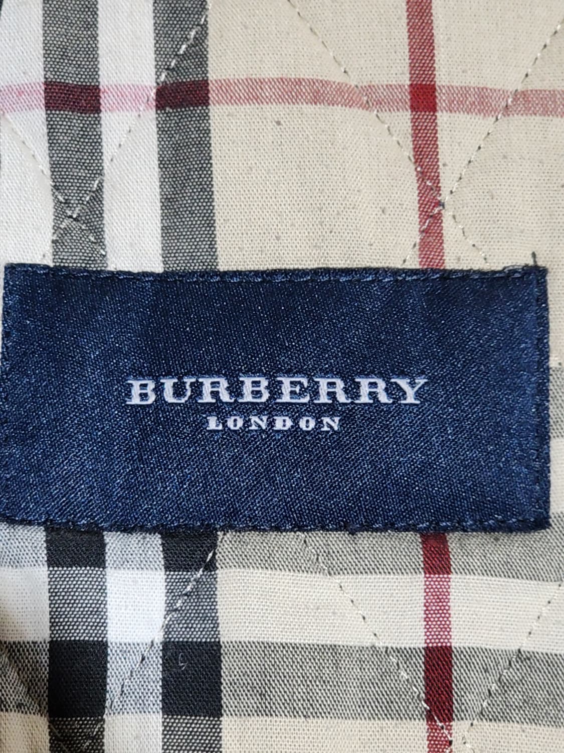 (L) 버버리 퀼팅자켓 네이비 누빔점퍼 안감 노바체크 영국판  상품이미지6