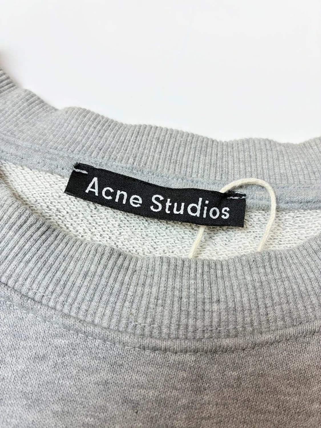 아크네스튜디오 페어뷰 크루넥 맨투맨 PN5177 상품이미지6