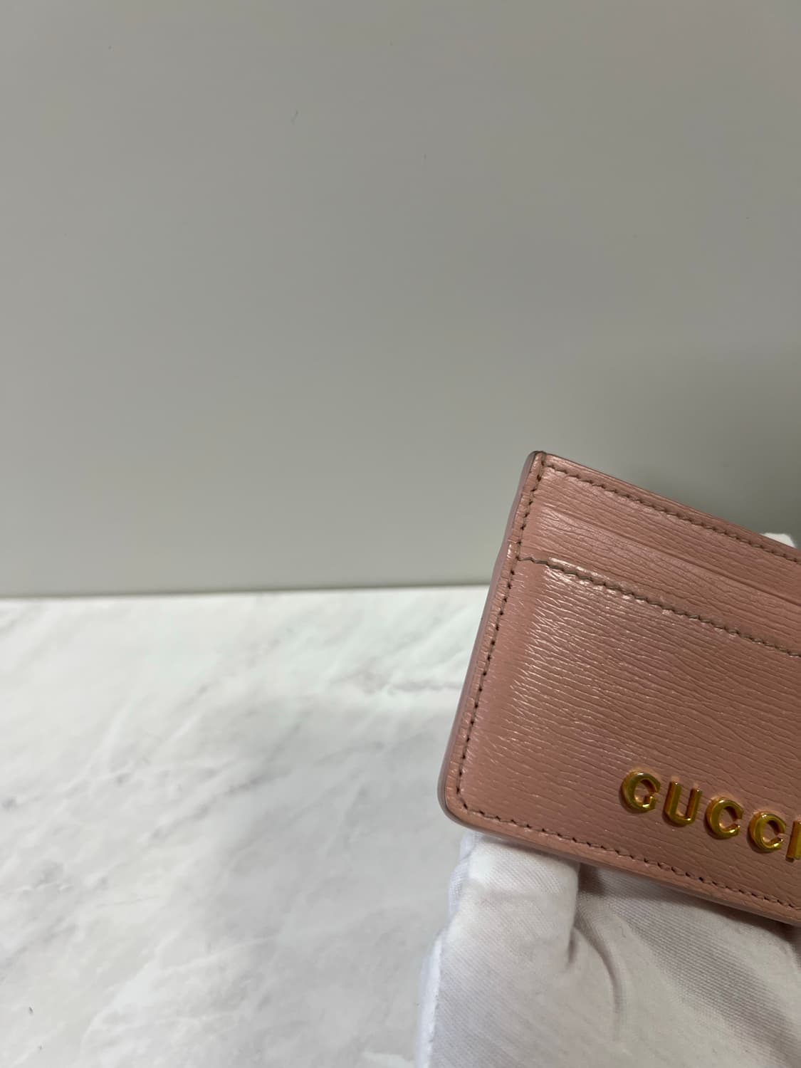 구찌 스크립트 라이트 레더 카드지갑 핑크 상품이미지3