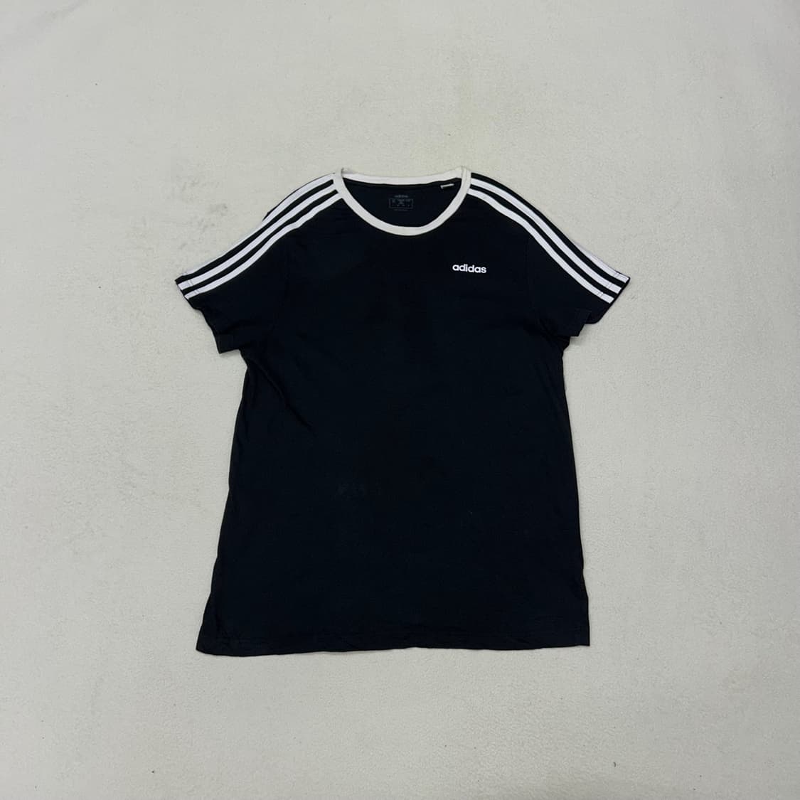 Adidas linger T-shirts 상품이미지4
