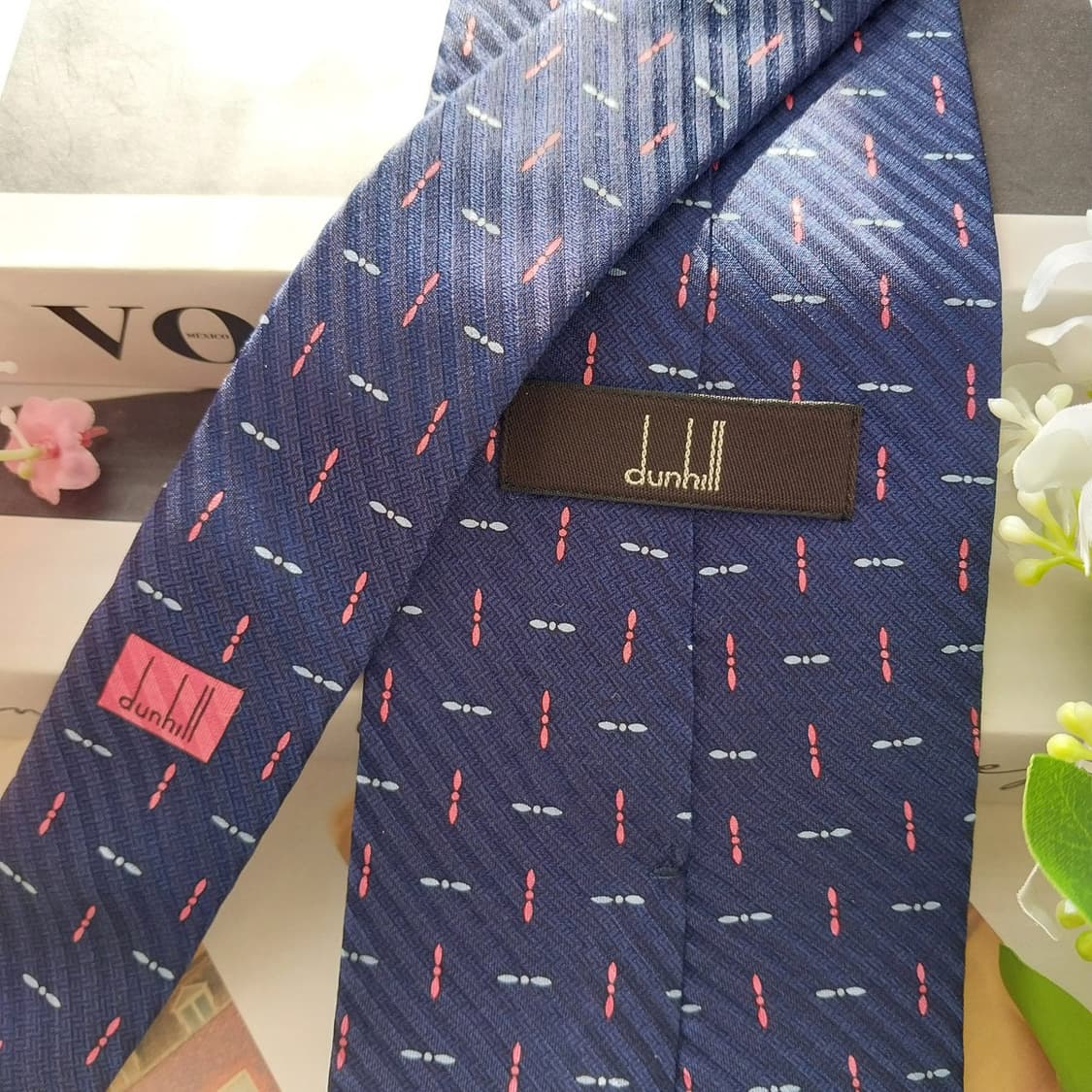 던힐 실크 네이비 프로펠러 패턴 넥타이 9.5cm A+등급 K1545
 상품이미지6