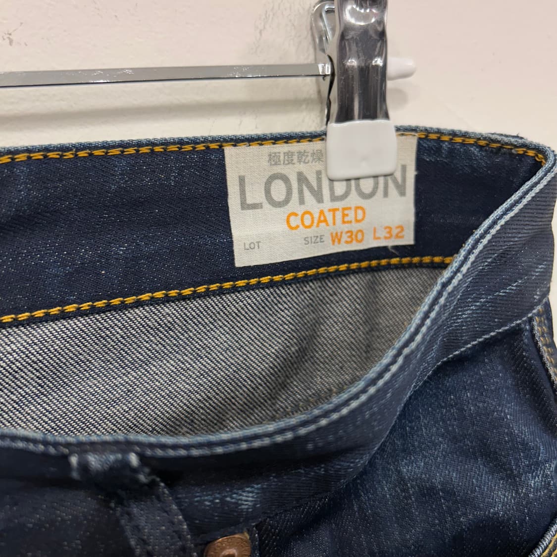 슈퍼드라이 재팬 슬림핏 버튼플라이 코팅 데님진 상품이미지4