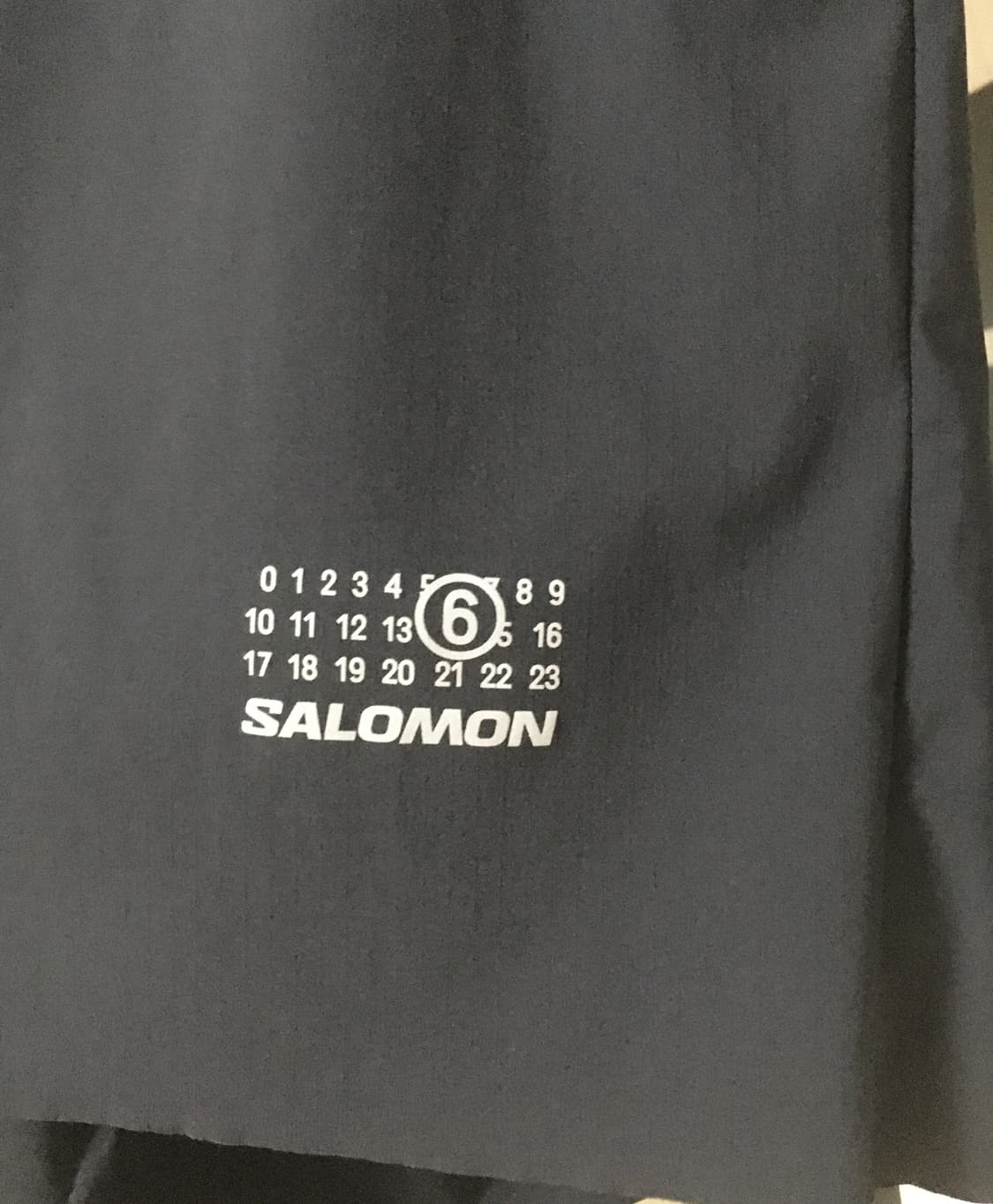 (S)MM6 살로몬 쇼츠 판매합니다 상품이미지3