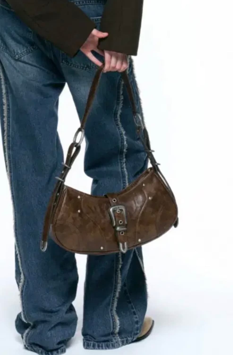 인사일런스우먼 비건레더 버클 숄더백  상품이미지2