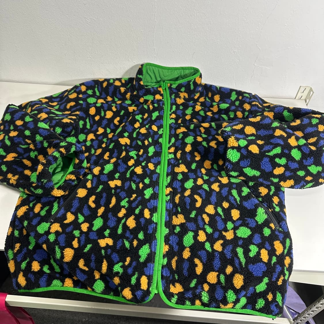 L-XL 위켄더스 그라피티 리버시블 플리스 양면점퍼 상품이미지1