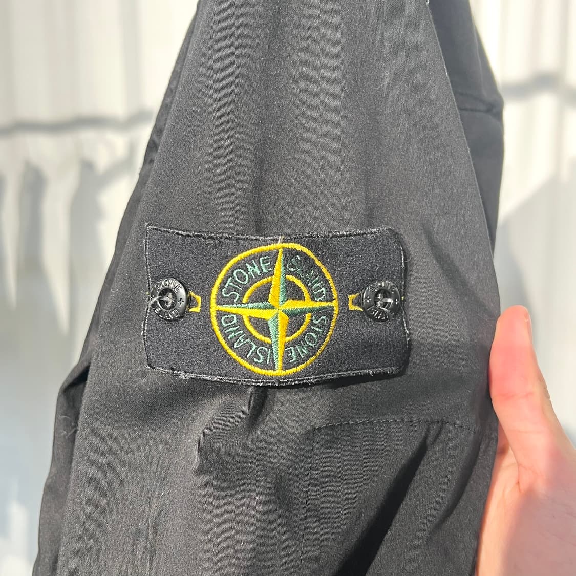 [새상품급/M] 스톤아일랜드 오버셔츠 자켓 24FW 상품이미지3