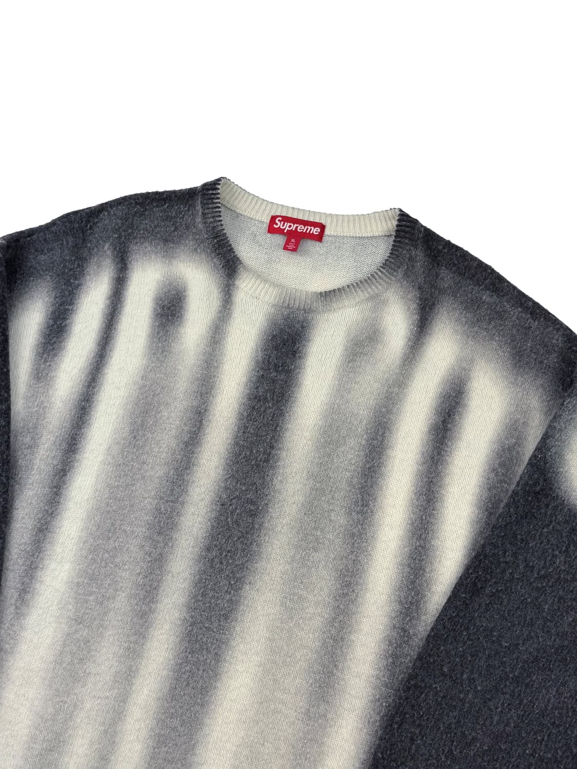 슈프림 블러드 로고 스웨터 블랙 상품이미지2