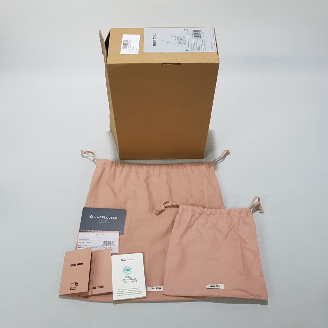 미우미우 마틀라쎄 나파 레더 숄더백 5BH229 상품이미지10