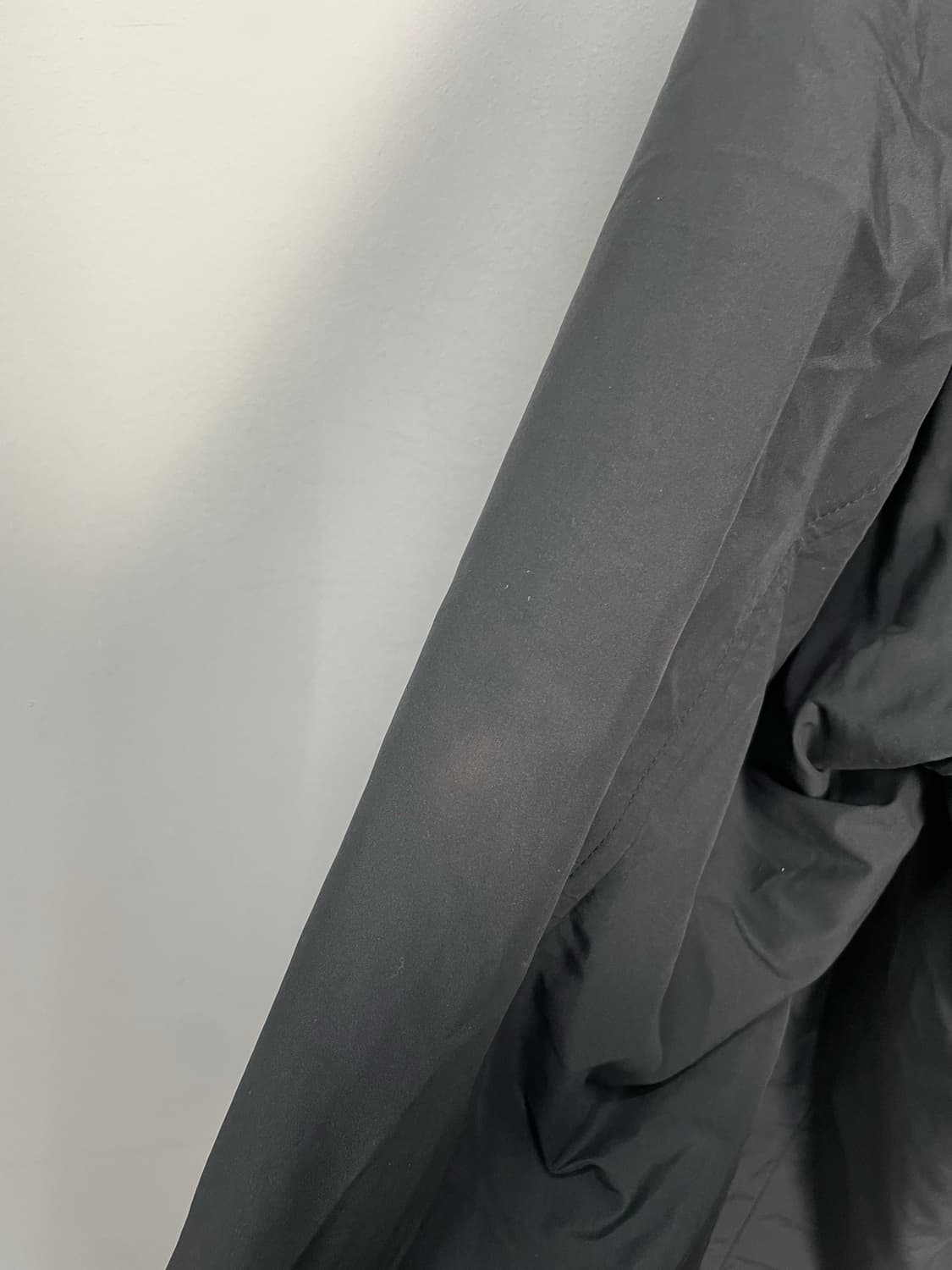 입생로랑 내피 패디드 블랙 자켓 H1767 상품이미지10