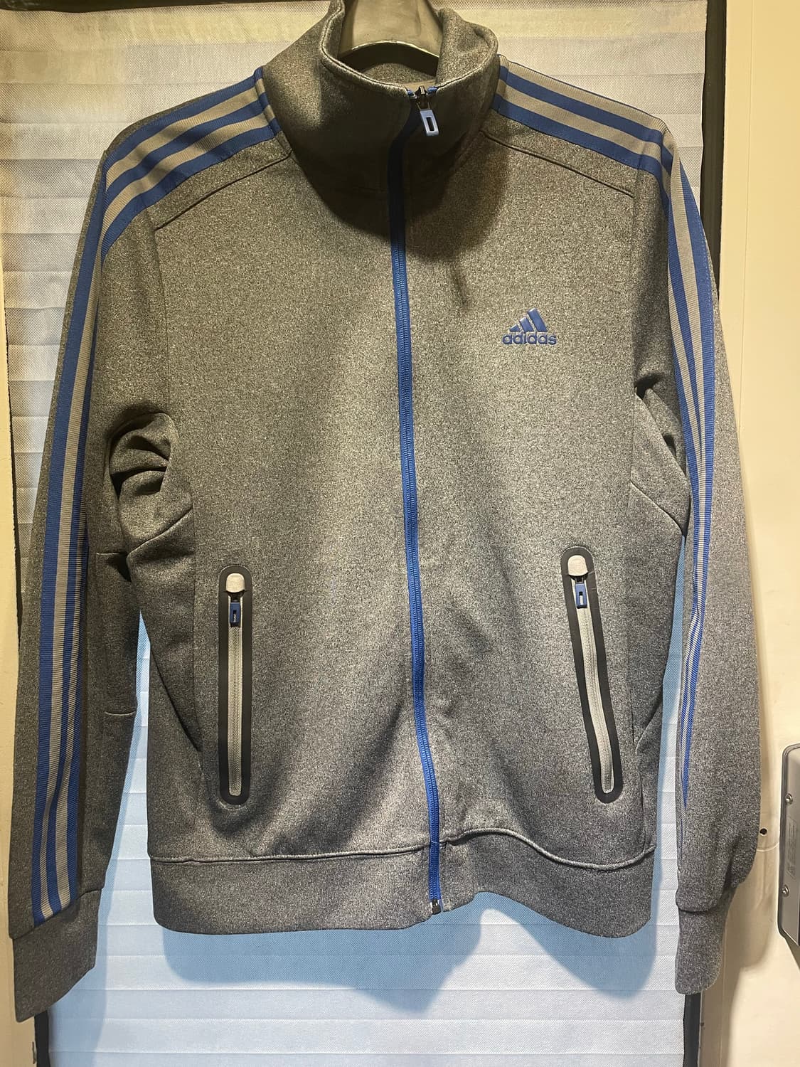 아디다스 트레이닝 자켓 그레이 3선 110 상품이미지1