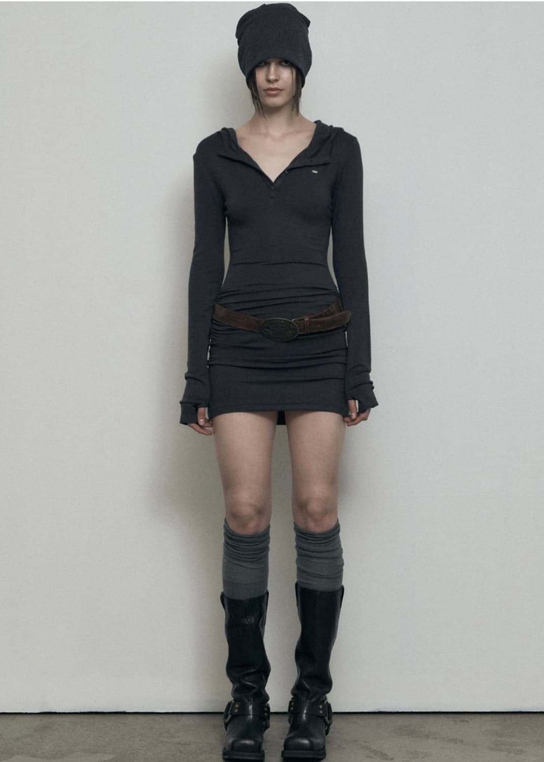 보헤미안서울 후드 미니 드레스 블랙 상품이미지1
