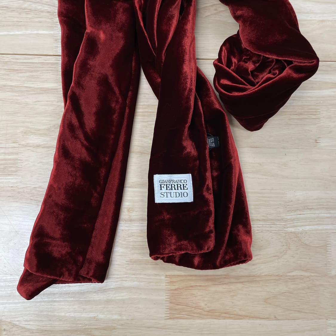 지안브랑코 페레 벨벳 머플러 상품이미지2