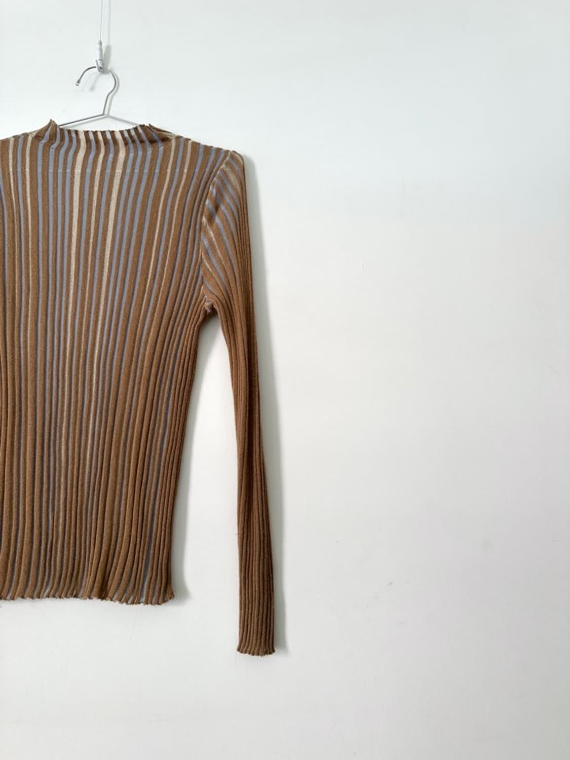 Vertical panel ribbed top / brown 상품이미지3