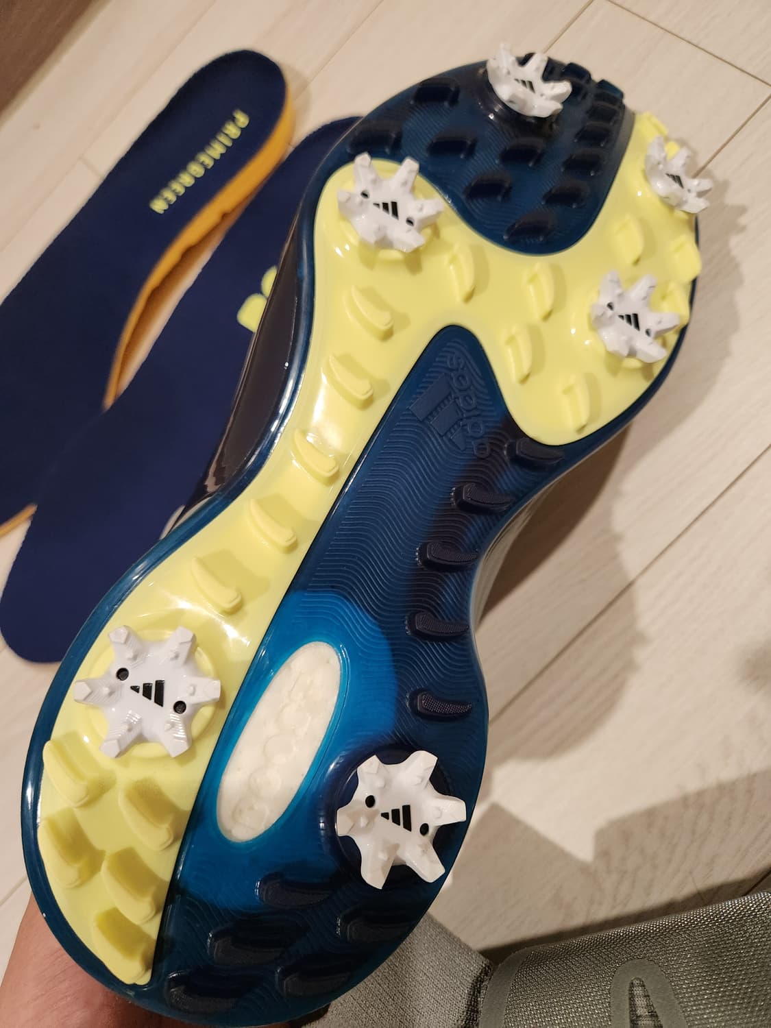 새상품)아디다스 골프화 ZG21 모션 보아 GZ5277 사이즈285

박 상품이미지5