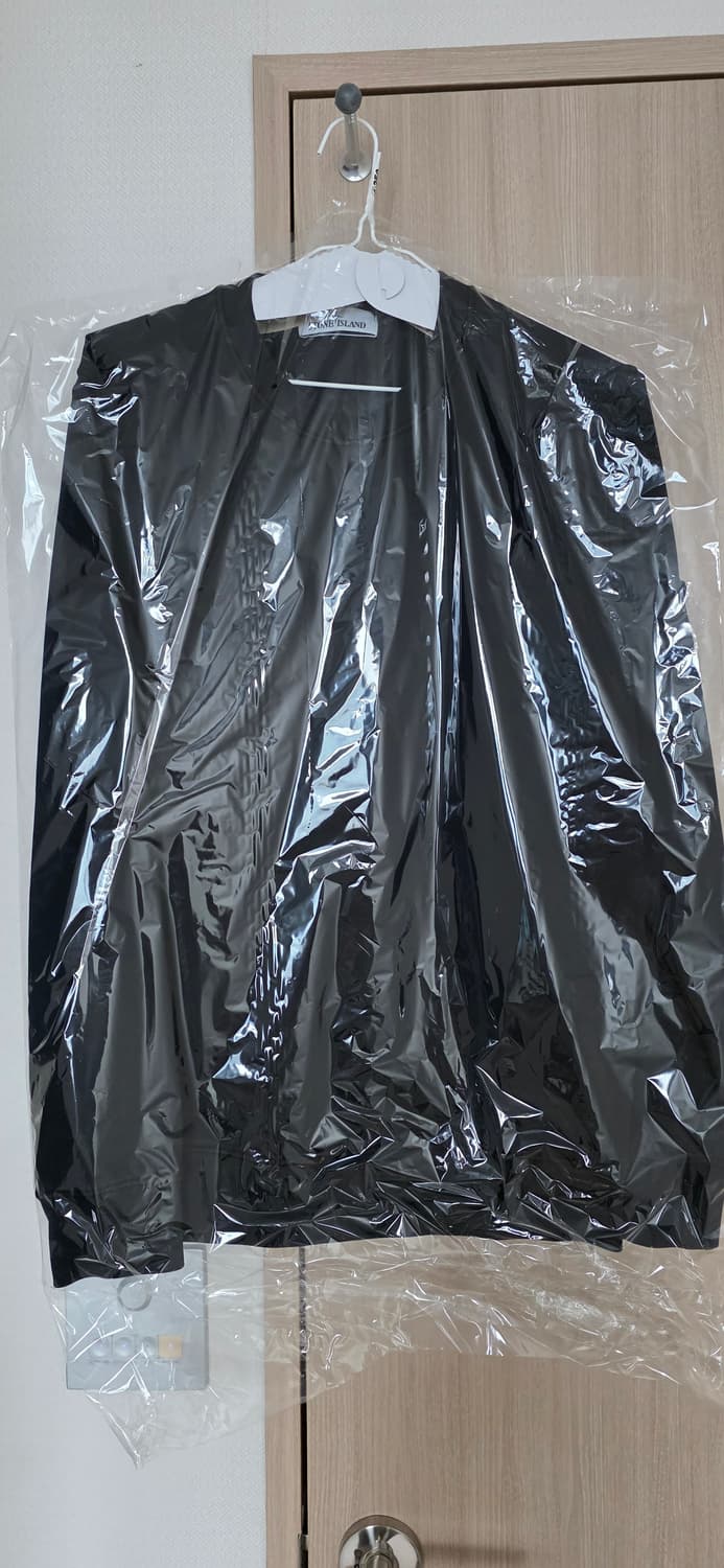 스톤아일랜드 블랙 맨투맨 상품이미지7