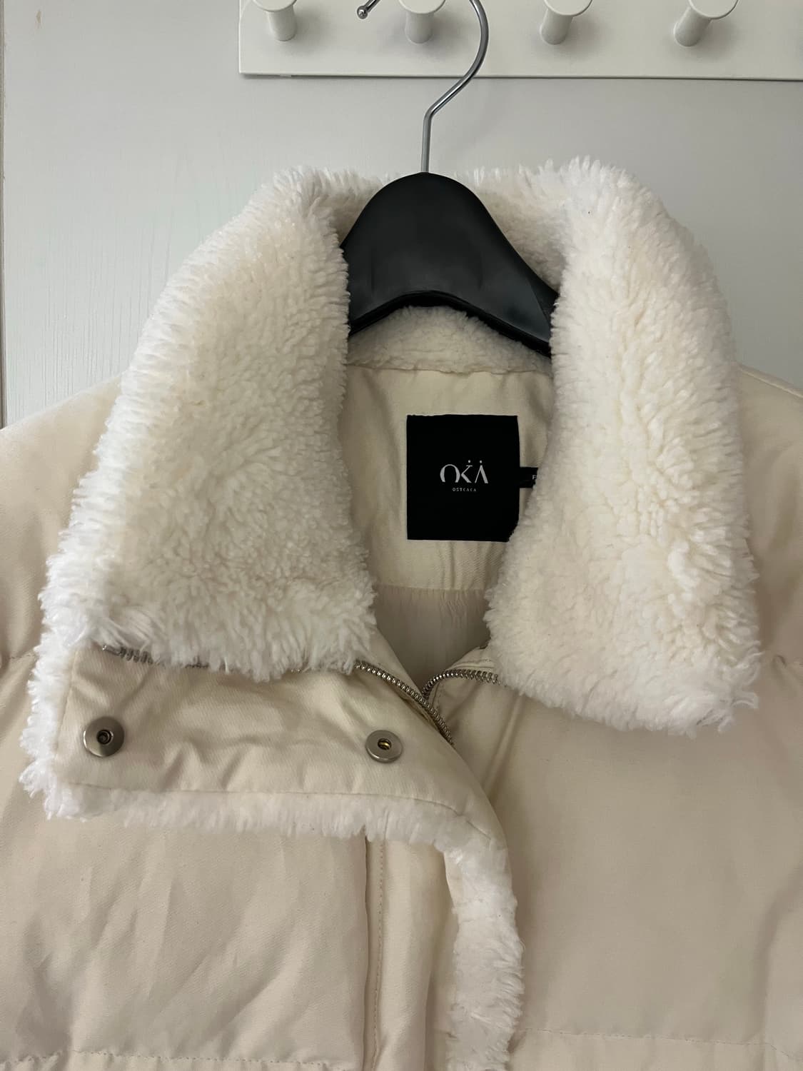 오스트카카 페기구스 아이보리 숏패딩 상품이미지4