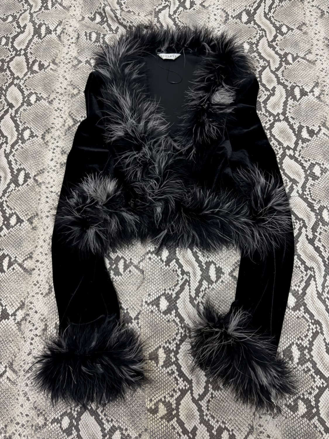 “Vintage” 00’s Goth Black&Grey Fur Trimm 상품이미지1