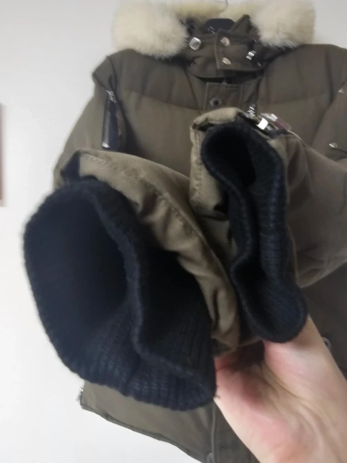 무스너클 쓰리쿼터 패딩 카키색(M/100/매장정품) 상품이미지4