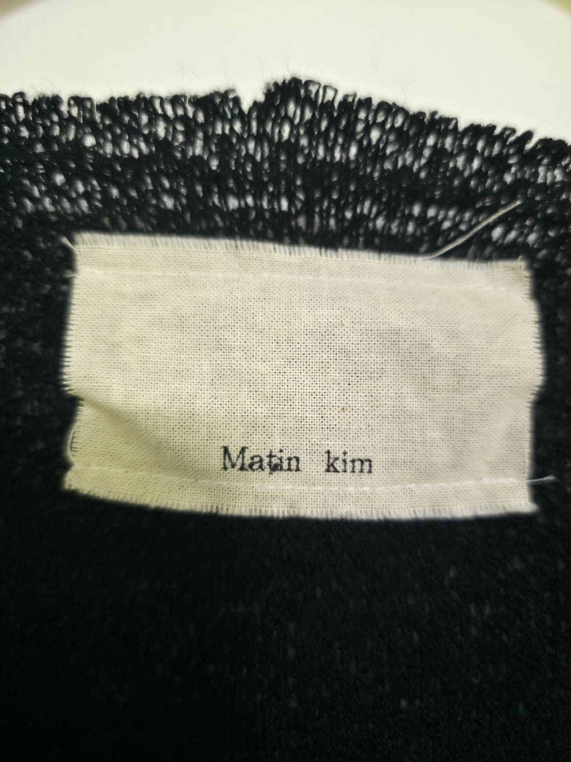 Matin Kim 마뗑킴 블랙 텍스처 니트 상품이미지3