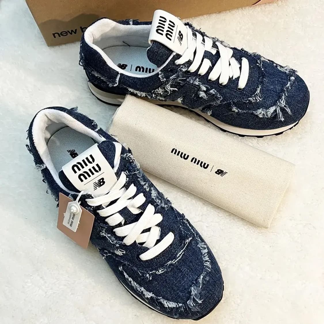 미우미우 뉴발 데님 상품이미지1