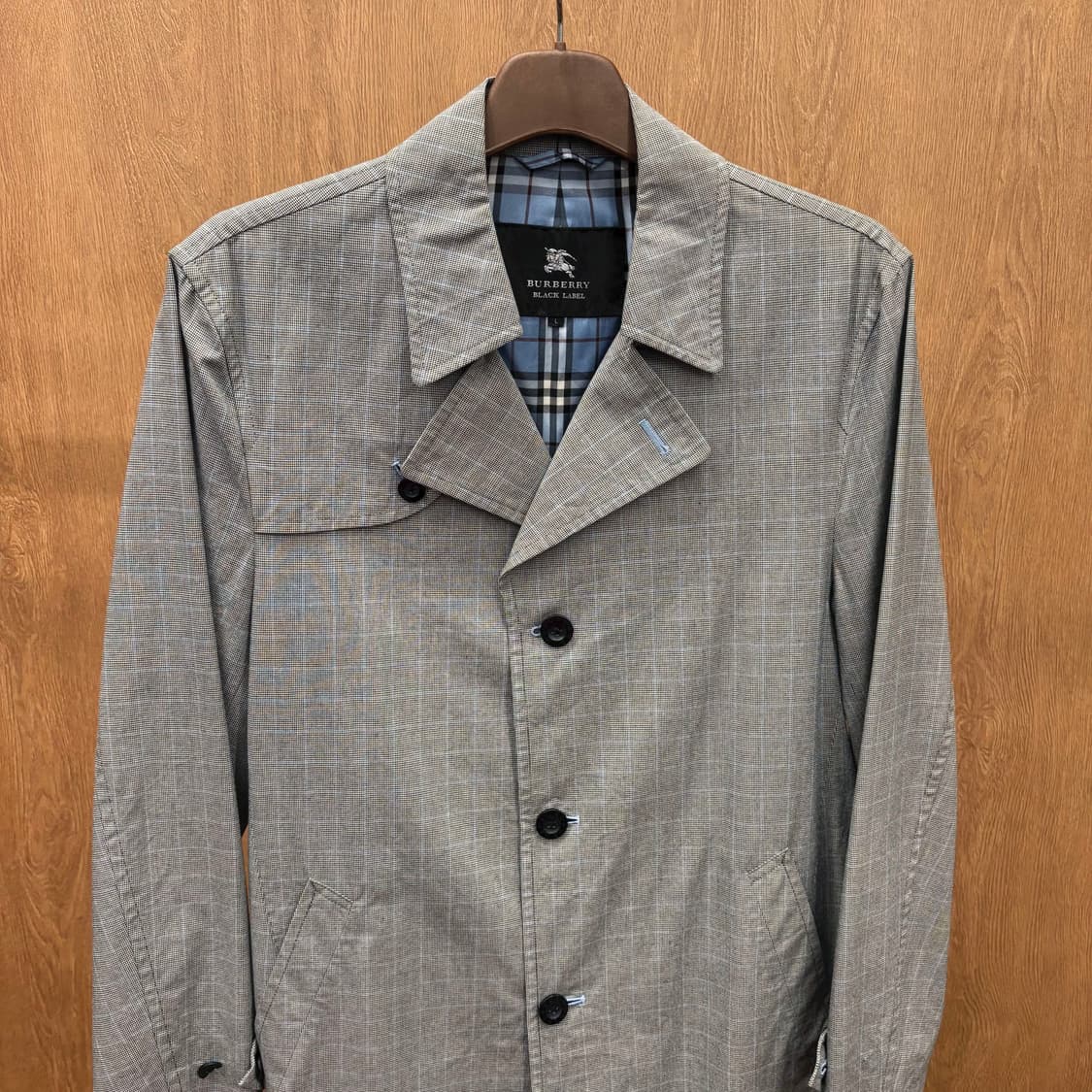 버버리 블랙 라벨 트렌치 코트 테일러드 카라 사선 포켓 디테일 그레이 상품이미지4