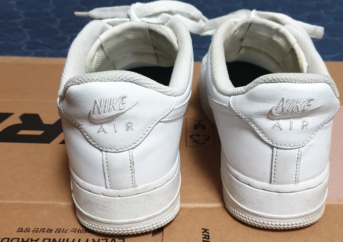 나이키 에어포스 로우 화이트 (250) 상품이미지4