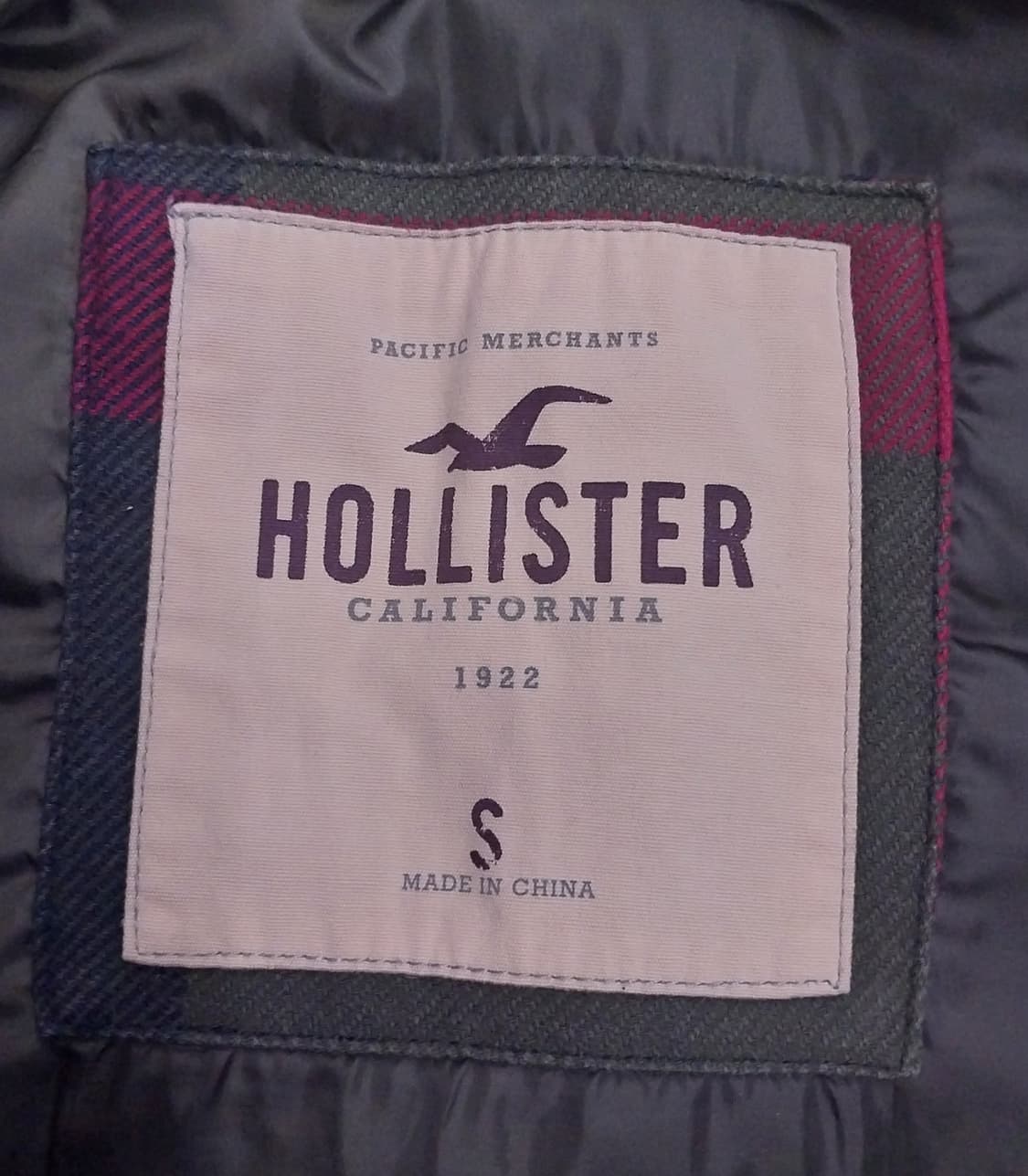 홀리스터 클래식 체크 덕다운 패딩 조끼 S (크게나옴) 상품이미지4