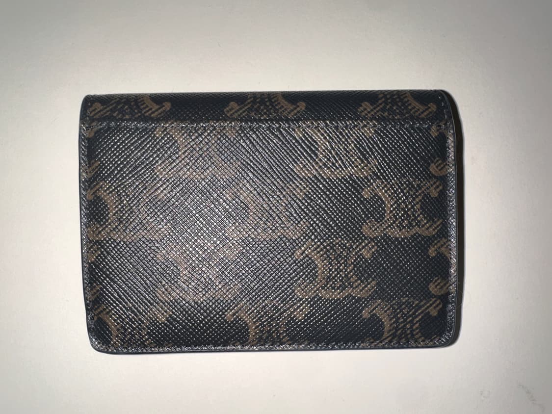 셀린느 트리옹프 캔버스 플랩 카드지갑 상품이미지2