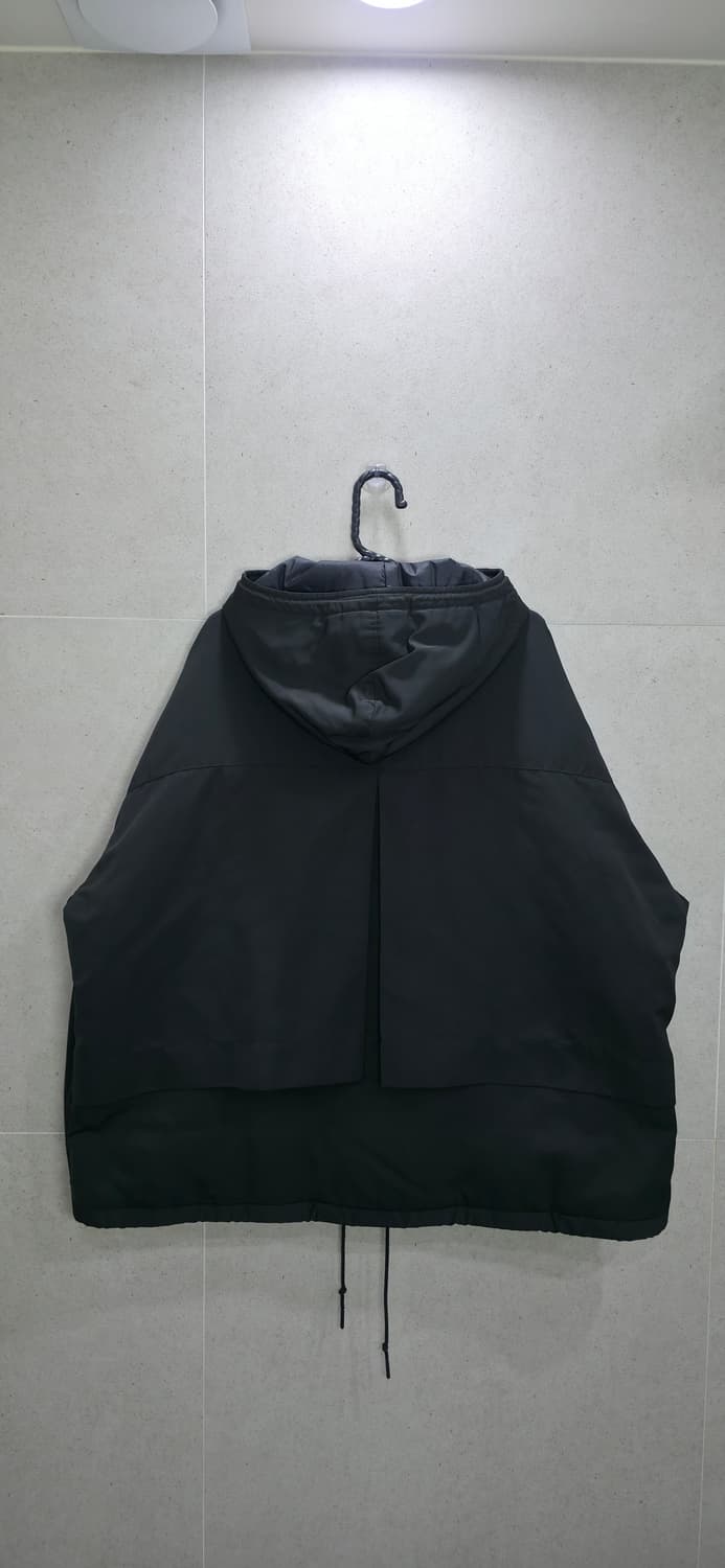 유니클로 X 화이트마운티어링 후드 자켓 상품이미지3