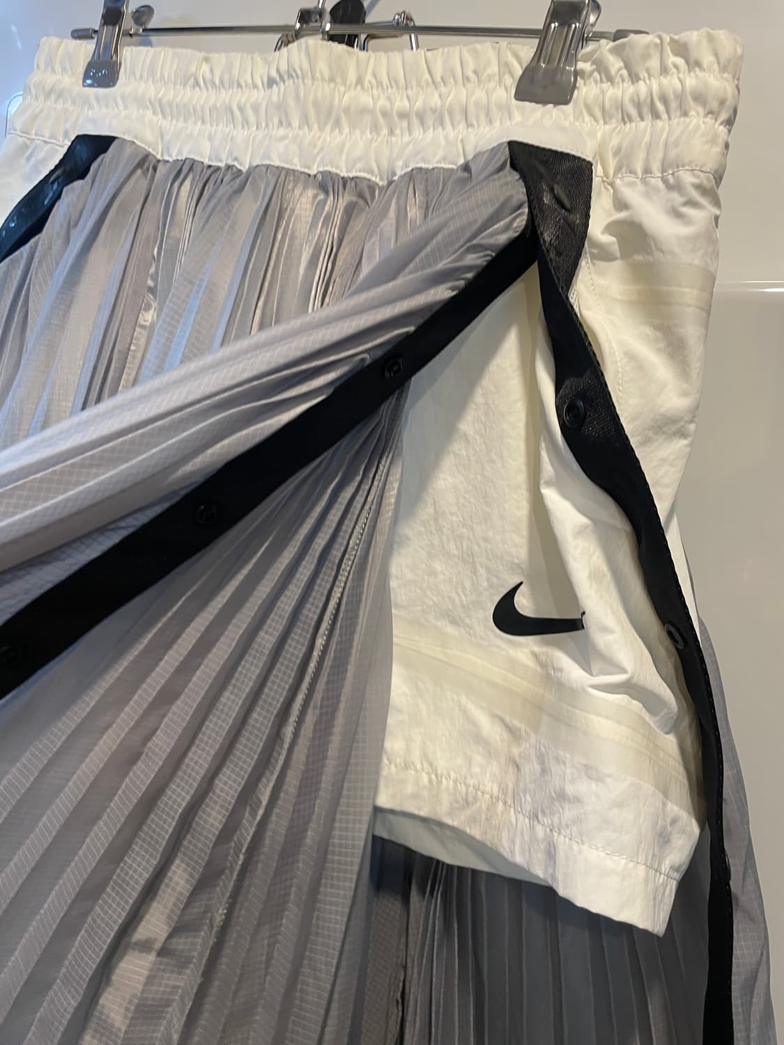 나이키 사카이 콜라보 플리츠 스커트 상품이미지5