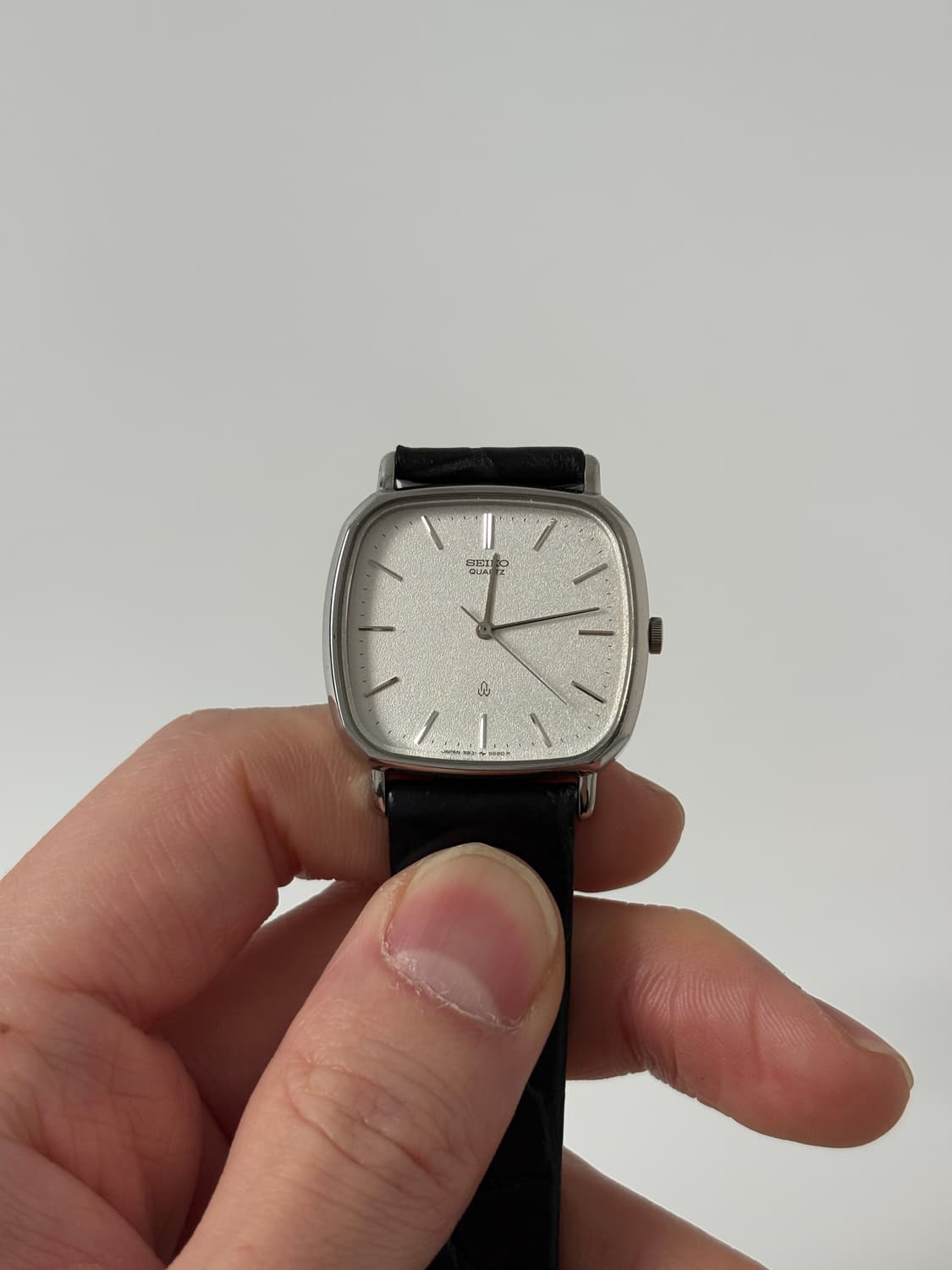 1980년대 Chariot 텍스처 다이얼 실버 스퀘어 쿼츠 남성 상품이미지2