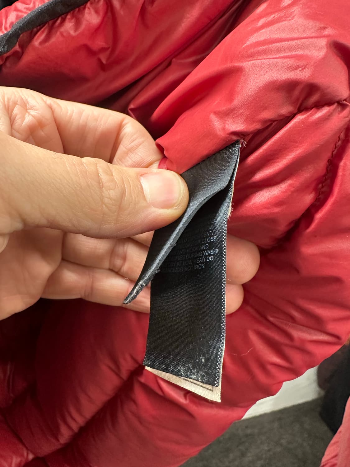 노스페이스 눕시 800 검빨 경량패딩 M 상품이미지6