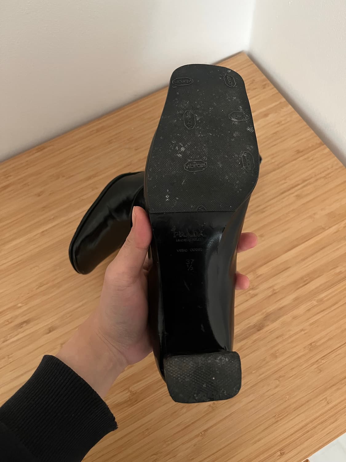 프라다 구두 상품이미지3