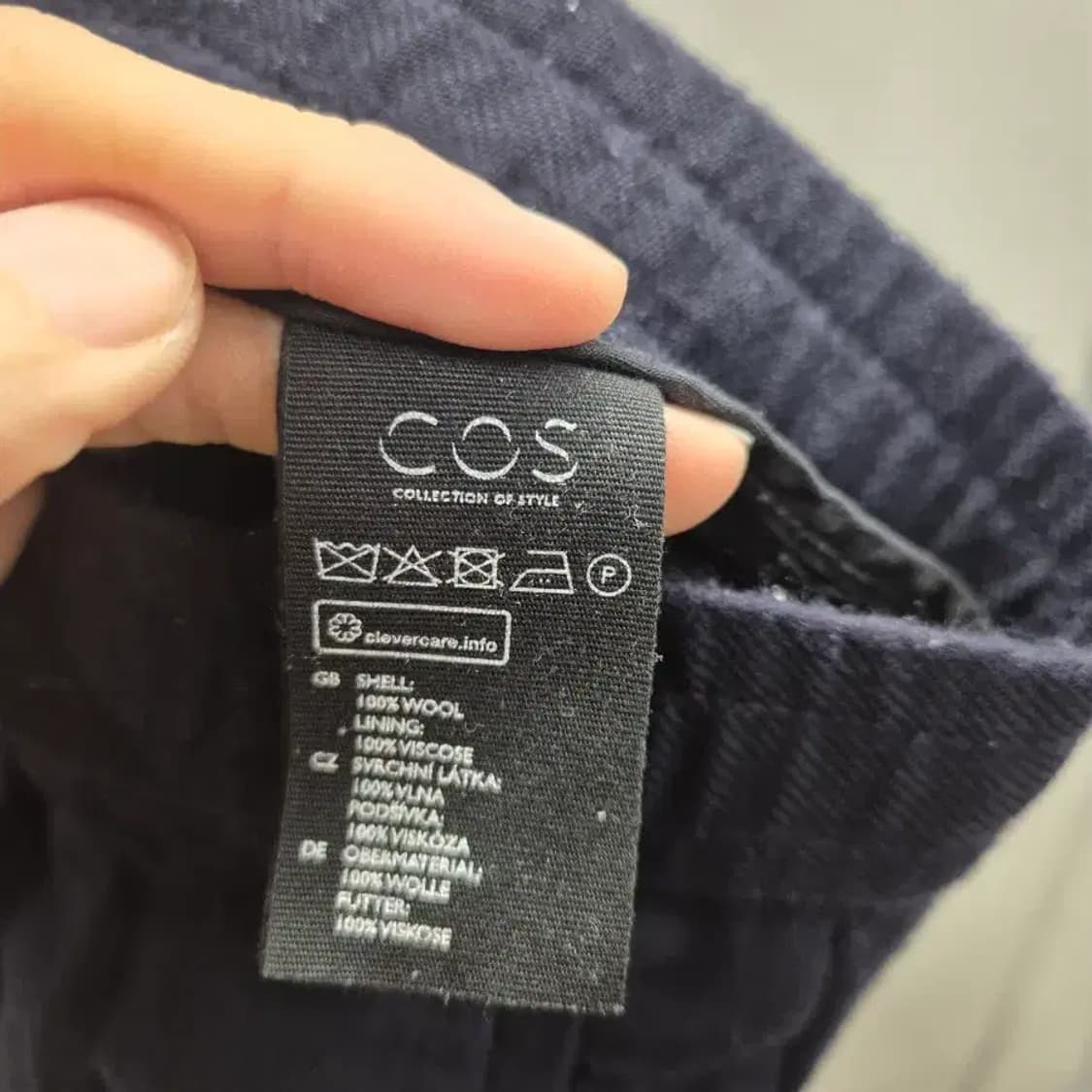 COS 네이비 울 플리츠 팬츠 상품이미지4