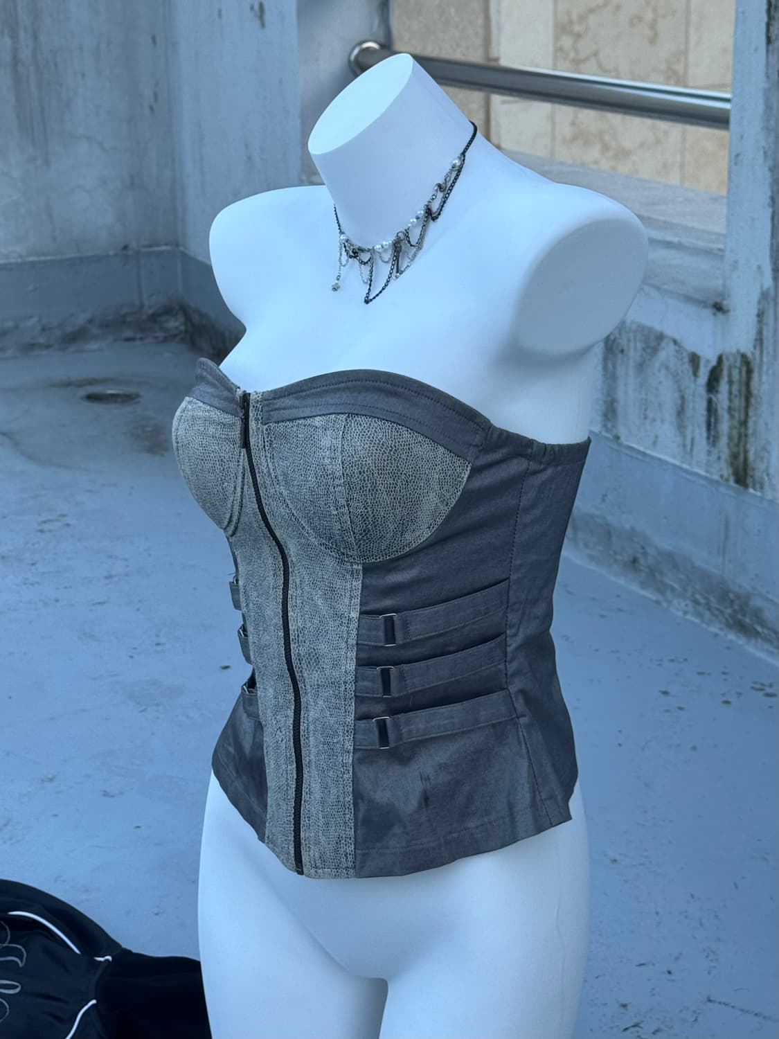 Stone Edge Zip Corset Top 상품이미지2