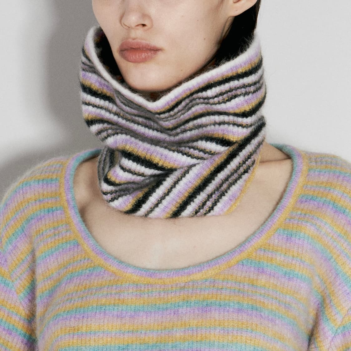 키코 코스타디노브 스트라이프 넥게이터 상품이미지3