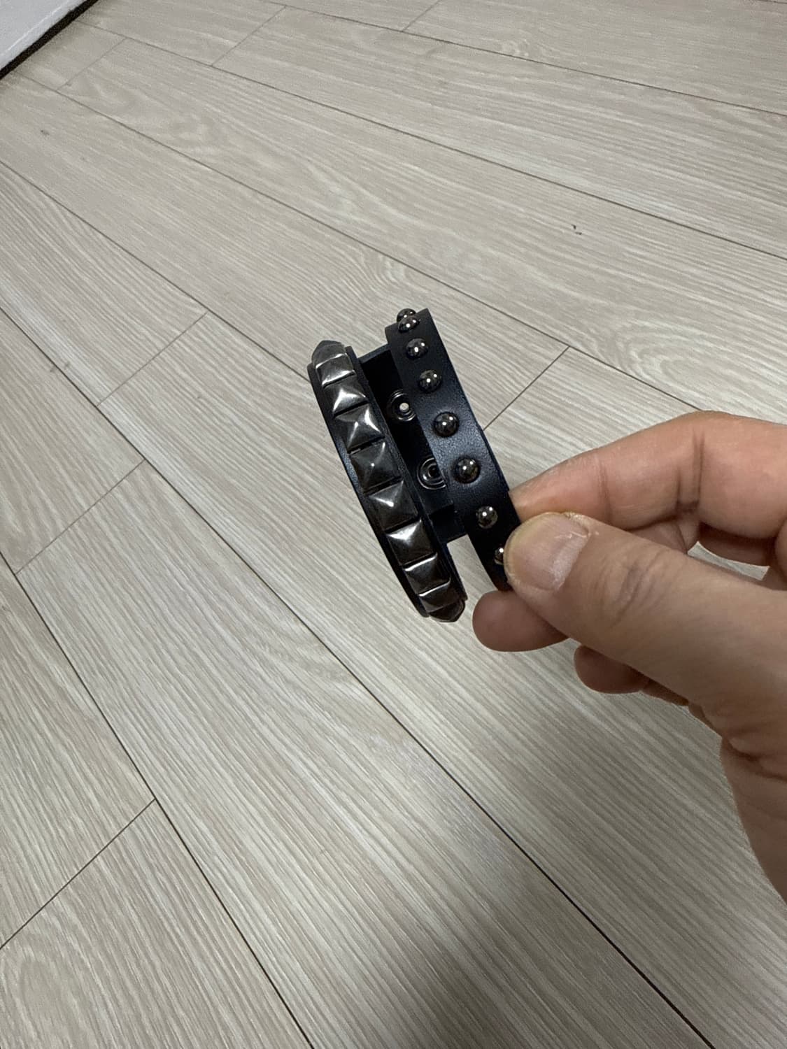 에브리벌스데이 더블스터드 레더 팔찌 상품이미지3