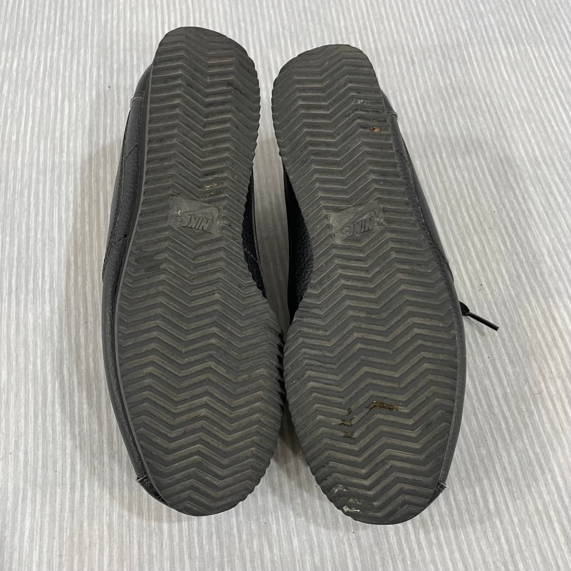 849) 나이키 클래식 코르테즈 레더 트리플 블랙 255mm 상품이미지8