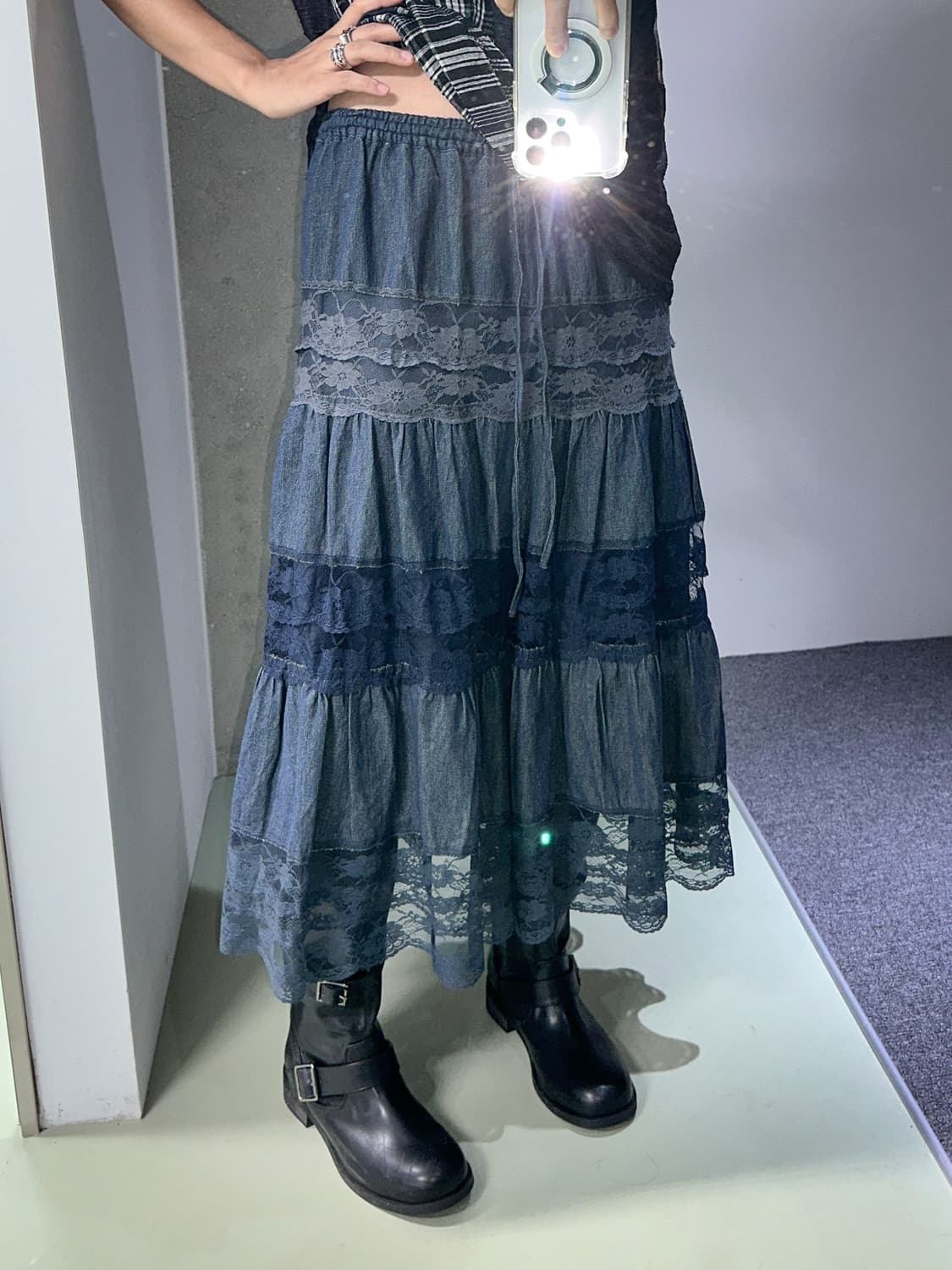 rosa cheri denim lace trimmed strap skir 상품이미지4