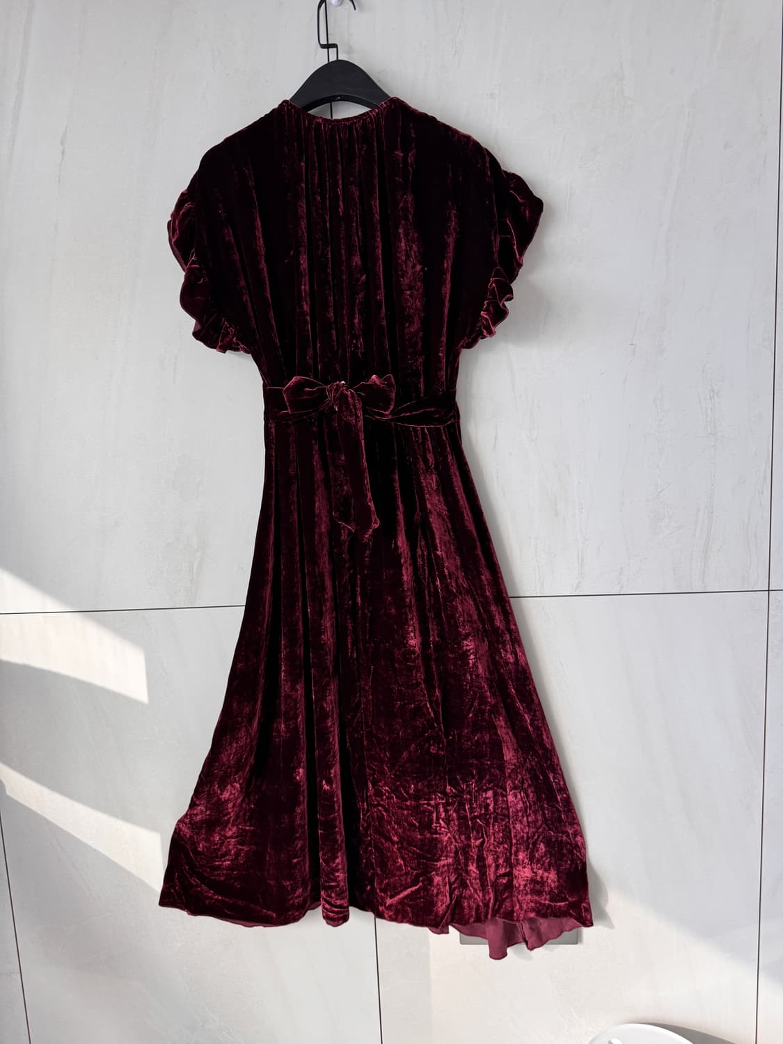 새상품 MASSCOB 벨벳 롱 원피스xs(44사이즈)made in SPA 상품이미지3