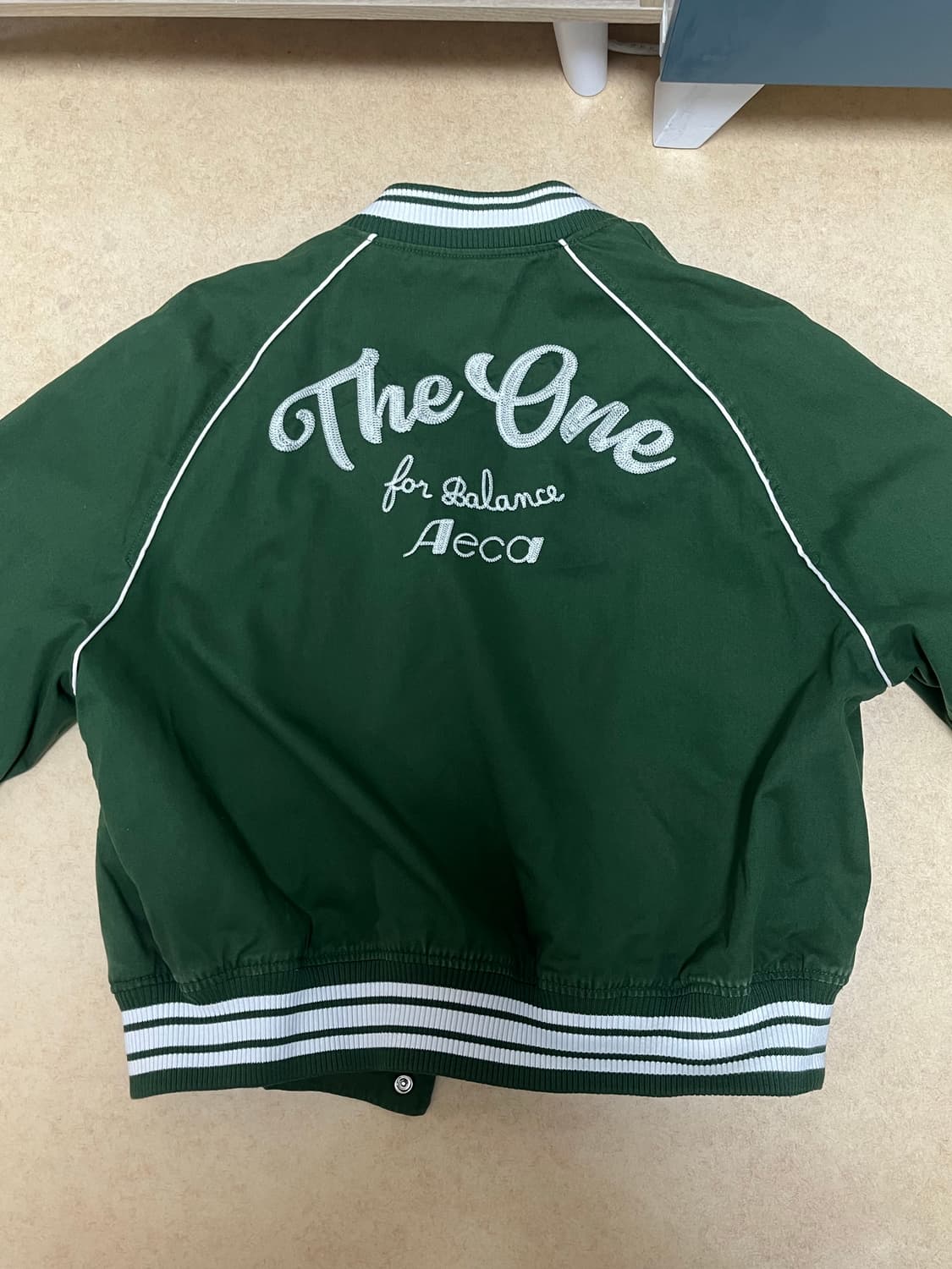 에이카 바시티 자켓 상품이미지2