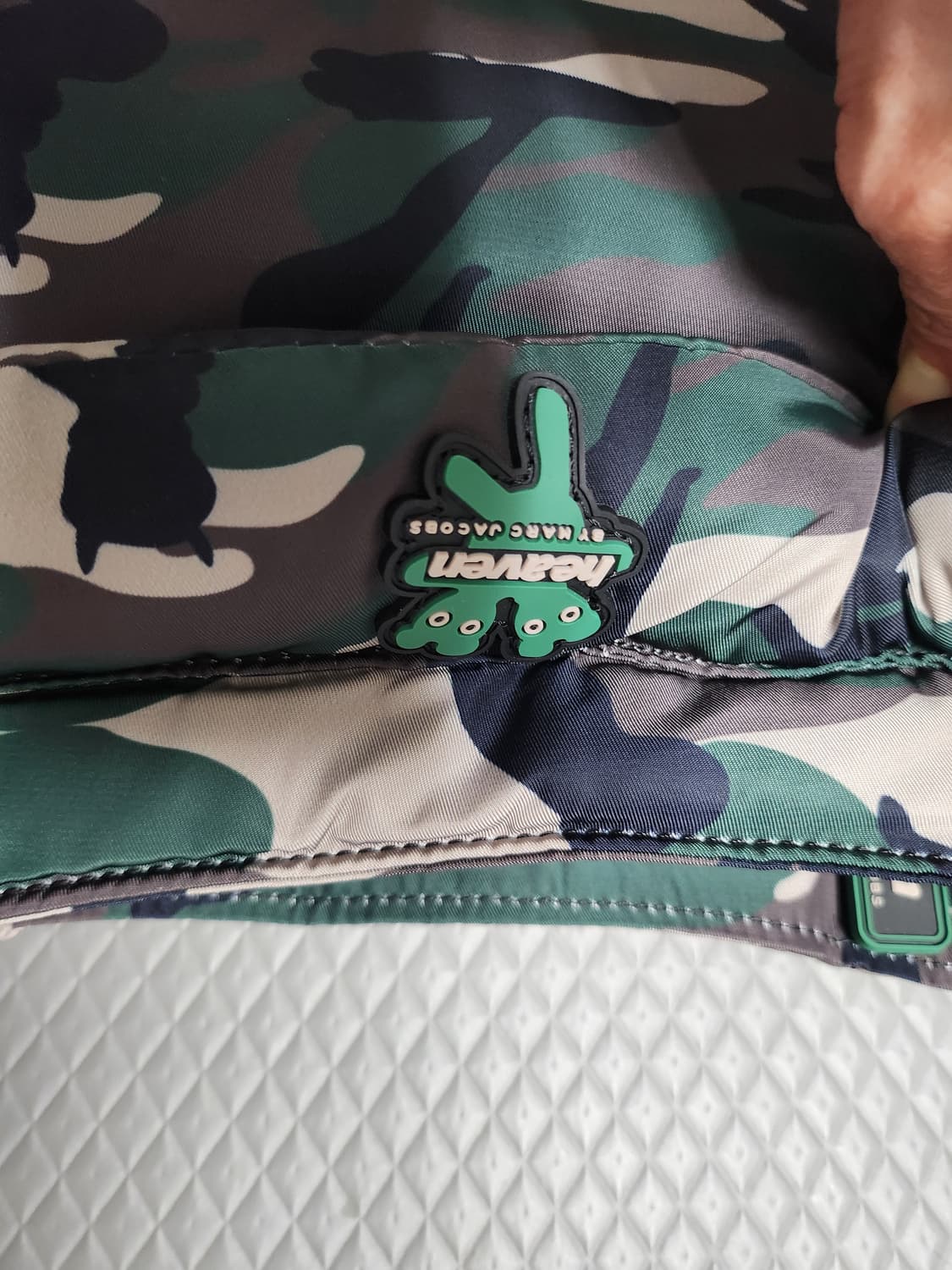 헤븐 바이 마크제이콥스 카모 백  상품이미지4