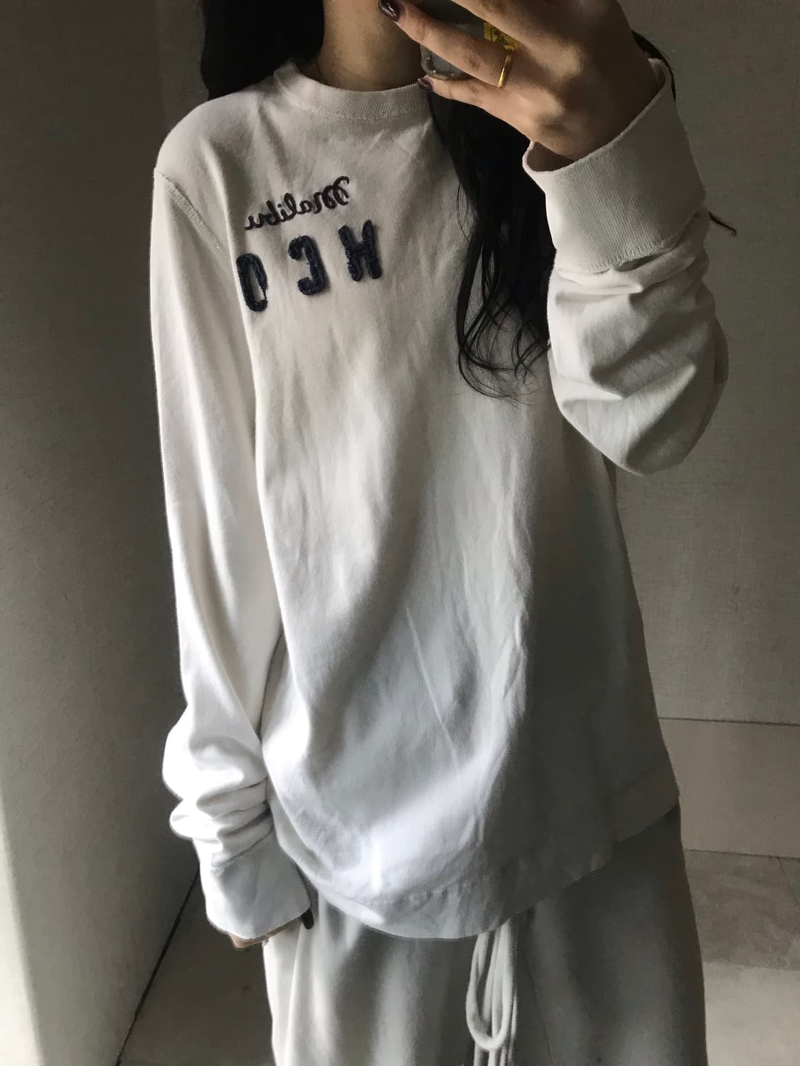 홀리스터 아이보리 빅로고 롱슬리브 상품이미지3