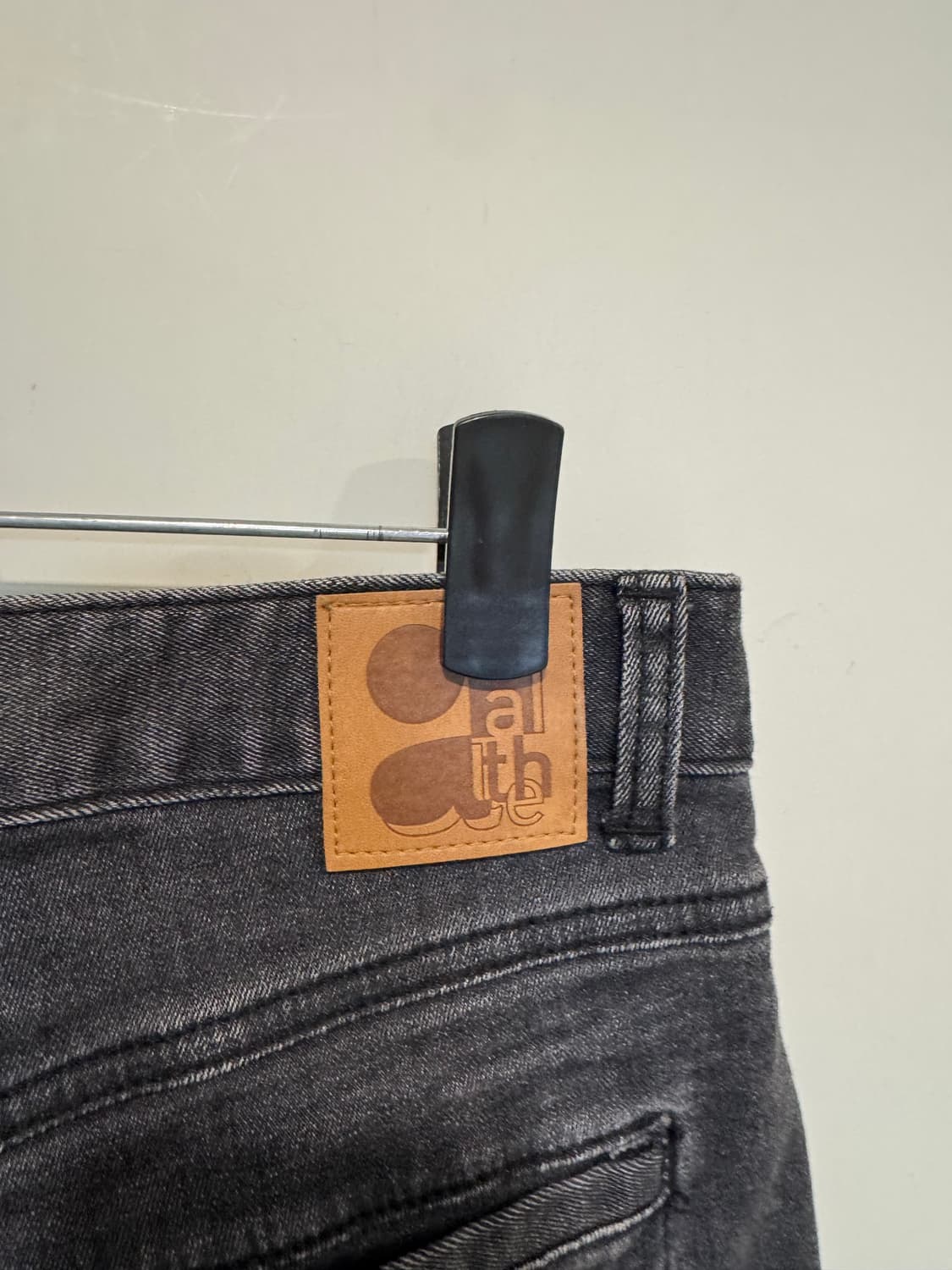 아떼바네사브루노 블랙데님 상품이미지5